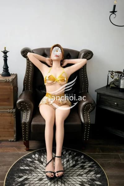 Ngọc Hân - em gái sexxy gợi tình , gặp em là mê phê quên lối về