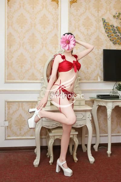 MINH KHUÊ - GÁI VĂN PHÒNG - SEXY QUYẾN RŨ - VÚ ĐẸP BÍM KHÍT E CHIỀU CHUỘNG NHIỆT TÌNH