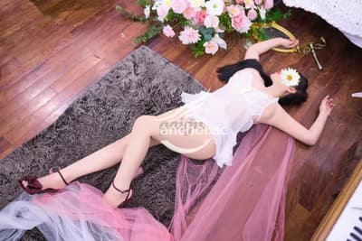 LINH ANH - CỰC PHẨM XINH - SANG - BODY BỐC LỬA GƯƠNG MẶT DÂM ĐÃNG