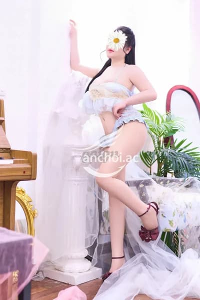 LINH ANH - CỰC PHẨM XINH - SANG - BODY BỐC LỬA GƯƠNG MẶT DÂM ĐÃNG