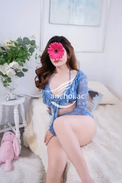 THÙY LINH - SEXY - TRẮNG TRẺO - MÔNG VU TO - CHU ĐÁO