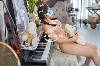 BÉ HUYỀN XINH XẮN THÂN THIỆN TÌNH CẢM