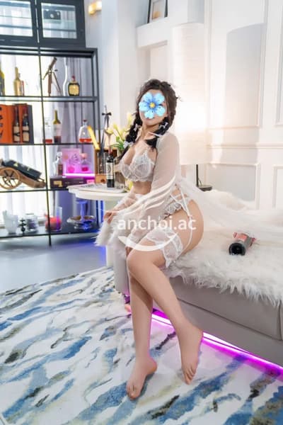 BÉ HUYỀN XINH XẮN THÂN THIỆN TÌNH CẢM