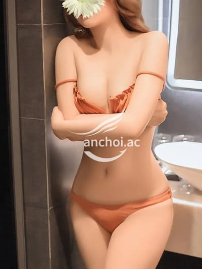 Uyên Uyên cao 1m66 Ngọt Ngào Tình Cảm Chiều Khách Lần Đầu Tiên Ra Làm