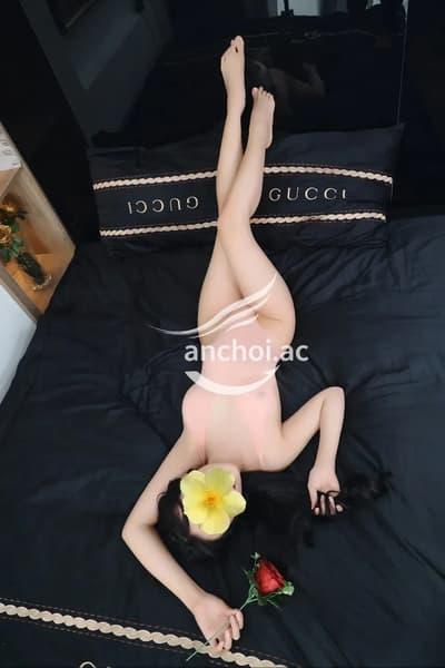 Bé Cẩm Tiên, Xinh Duyên Ngoan,Chiều Khách 