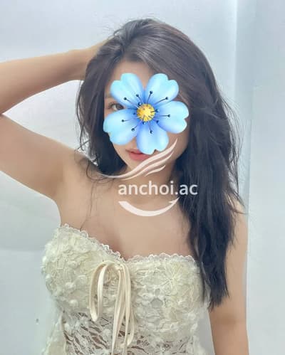 BÉ HUYỀN XINH XẮN THÂN THIỆN TÌNH CẢM 