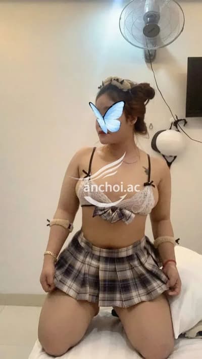 HÀ LINH XINH NGON MỘNG NƯỚC MÚP RỤP NHIỀU NƯỚC LOL
