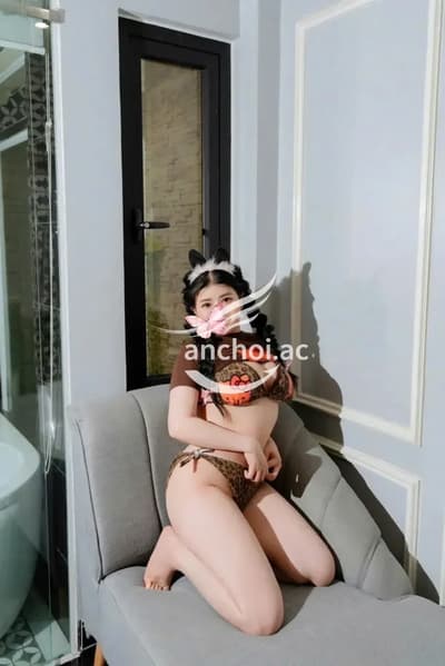 HOÀNG ANH 2k3 VÚ TO, BODY MƯỢT MÀ, GỢI CẢM QUYẾN RŨ