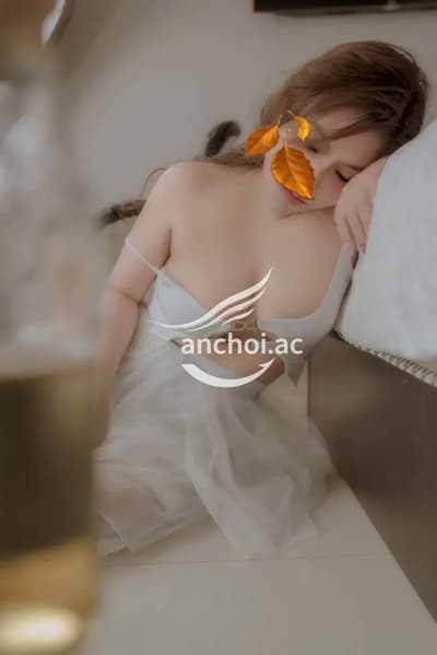 Em Trà - Nhiều Nước , Siêu Dâm , Mông To Sexy Nóng Bỏng