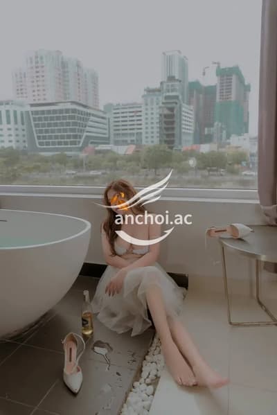 Em Trà - Nhiều Nước , Siêu Dâm , Mông To Sexy Nóng Bỏng