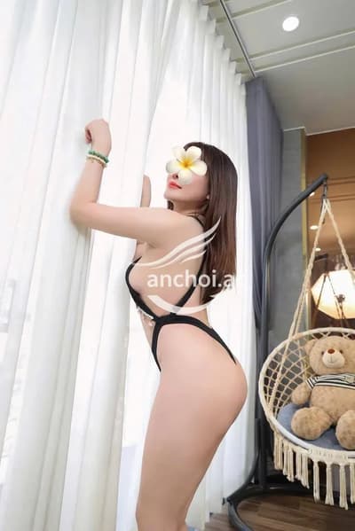 MỘC LAN - DÂM NỮ SEXY - MẶT XINH MÔI THẮM - LÀM TÌNH NÓNG BỎNG