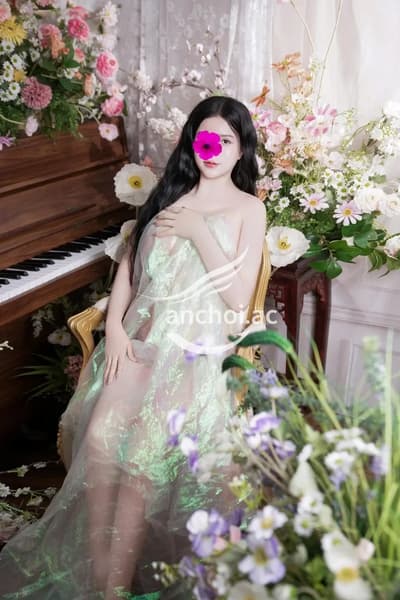GÁI MIỀN TÂY CỰC XINH LUXY_ VÚ TO MÔNG CONG BODDY RỰC LỬA_ HÀNG HOT CHO AE
