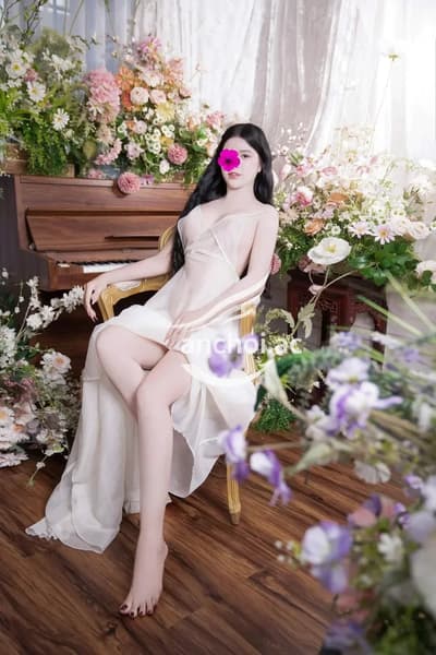 GÁI MIỀN TÂY CỰC XINH LUXY_ VÚ TO MÔNG CONG BODDY RỰC LỬA_ HÀNG HOT CHO AE