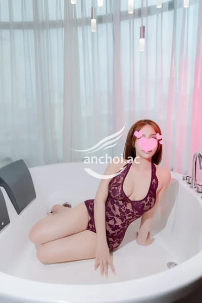Hot ⭐Tường Vy — Xinh Ngon Bím Khít Chiều Chuộn