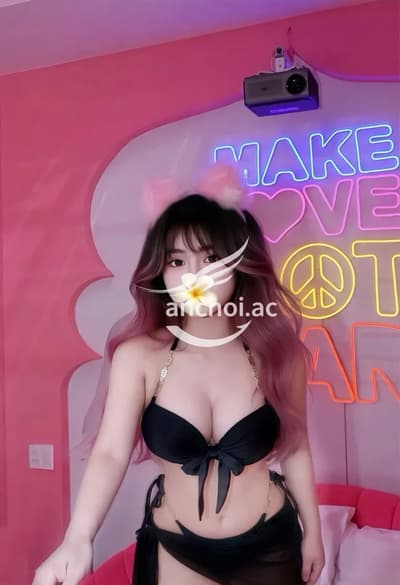 Phương Anh 2k2 Ngực To