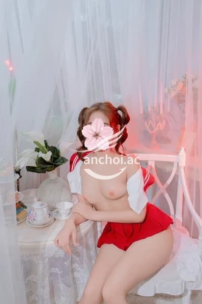 BÉ BÔNG - MỚI TỪ QUÊ LÊN LÀM LẦN ĐẦU TIÊN BÍM KHÍT NHIỀU NƯỚC MẶT XINH