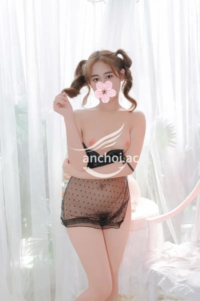 BÉ BÔNG - MỚI TỪ QUÊ LÊN LÀM LẦN ĐẦU TIÊN BÍM KHÍT NHIỀU NƯỚC MẶT XINH