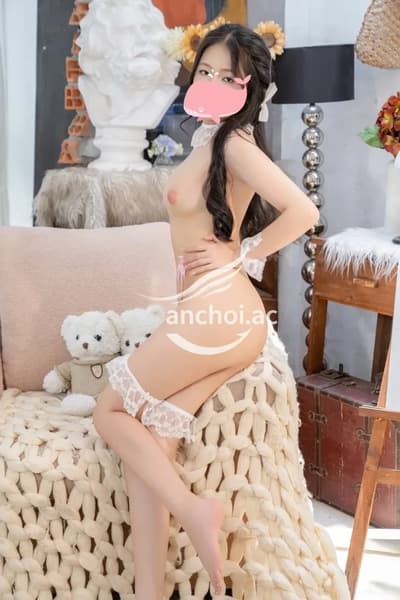 Vy Vy- em hàng tươi xanh, dể thương hấp dẫn!!!