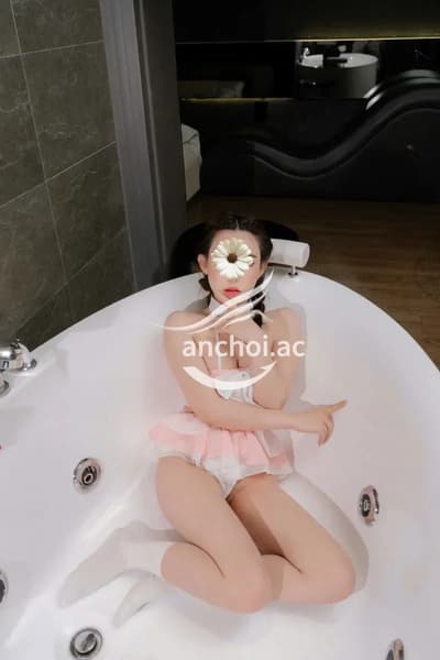 BÉ XOÀI- EM GÁI 2K4 NON TƠ MẶT XINH LÀM TÌNH CỰC PHÊ
