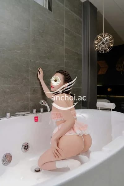 BÉ XOÀI- EM GÁI 2K4 NON TƠ MẶT XINH LÀM TÌNH CỰC PHÊ