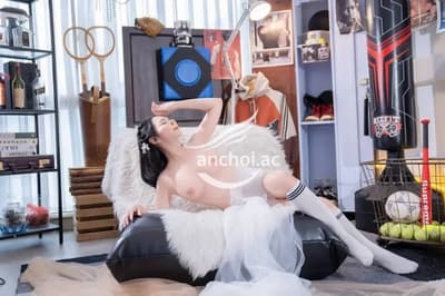 LyNa trẻ trung xinh xắn chiều khách