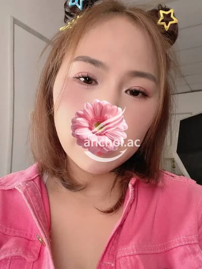 SUZY CÔ CHỦ TIỆM TATTOO CÁ TÍNH MỚI TINH VỪA VÀO NGHỀ