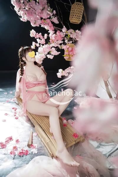 YẾN NHI DÁNG MÌNH DÂY TÌNH CẢM VUI VẺ