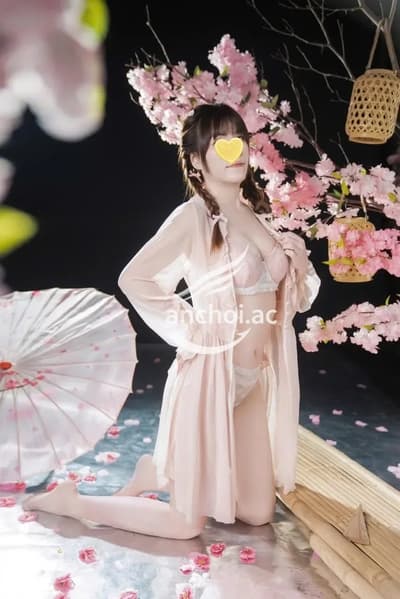 YẾN NHI DÁNG MÌNH DÂY TÌNH CẢM VUI VẺ