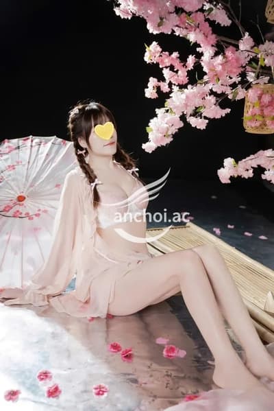 YẾN NHI DÁNG MÌNH DÂY TÌNH CẢM VUI VẺ
