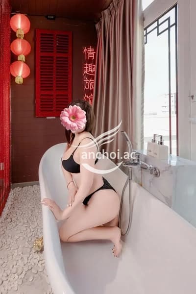 ❤️THÙY TRANG ❤️ - Em gái dễ thương- nhiệt tình như người yêu