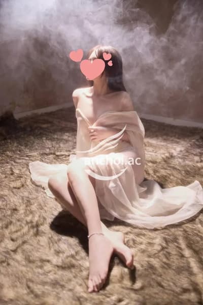 SINH VIÊN⭐KHÁNH HUYỀN SINH VIÊN NĂM NHẤT ĐẠI HỌC DU LỊCH [CỰC XINH]