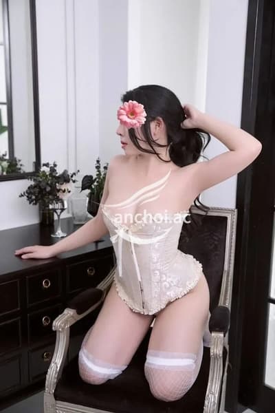 KHÁNH NHI DÂM NỮ MẶT XINH THÂN HÌNH GỢI DỤC LÀM TÌNH CHUYÊN NGHIỆP