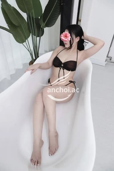 KHÁNH NHI DÂM NỮ MẶT XINH THÂN HÌNH GỢI DỤC LÀM TÌNH CHUYÊN NGHIỆP