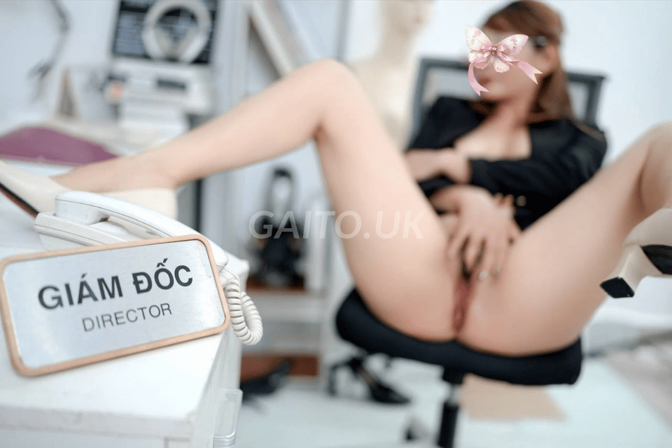 Hót MỸ CHI CÔ THƯ KÝ GIÁM ĐỐC VÚ TO DÂM ĐÃNG
