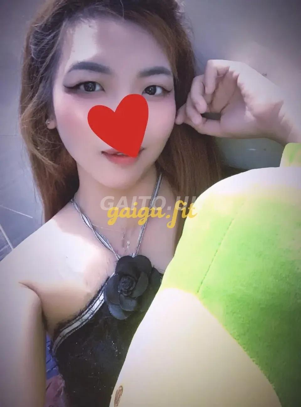 BÉ NGOCMỚI LÊN SÓNG MỘT EM SIÊU PHẨM GÁI - CƠ THỂ NGỌT NGÀO NÓNG BỎNG ,CẢM XÚC B