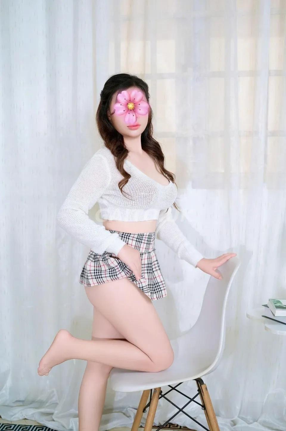 ⭐MAI PHƯƠNG⭐XINH DÂM PHỤC VỤ VUI VẺ