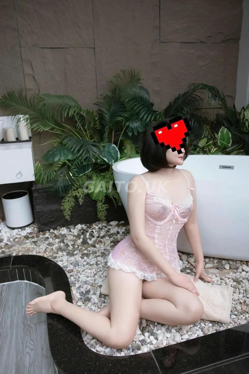 Bối Bối 💞 Gái xinh đẹp, làm tình giỏi, phục vụ tốt.