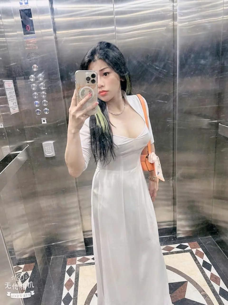 GÁI DÂM VY VY _ HÀNG NGON CHẤT LƯỢNG GIÁ QUÁ RẺ LUÔN AE [28194]