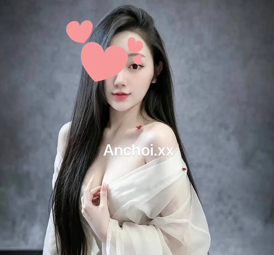 Tuệ Nhi vú đẹp mặt xinh 