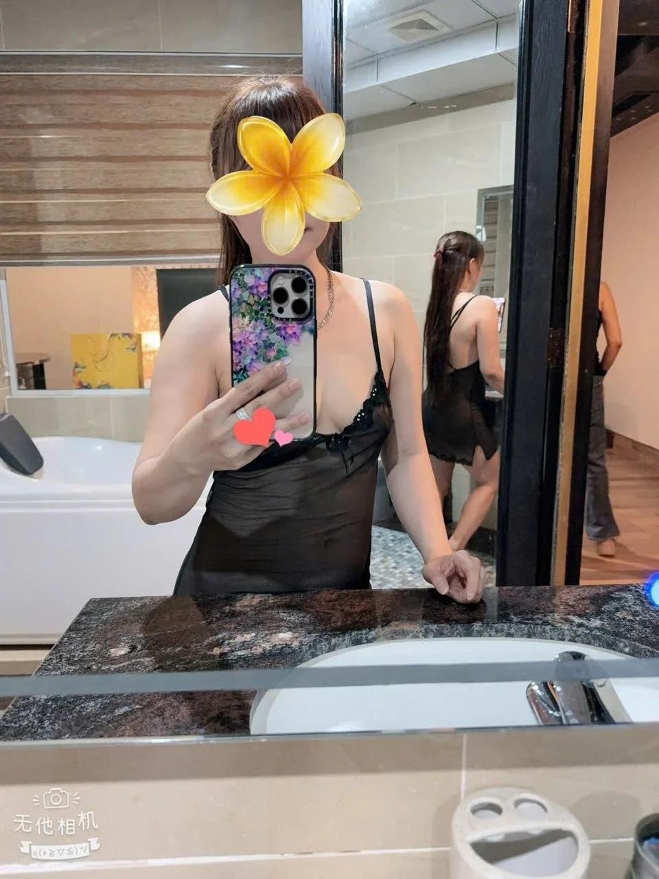 Ngọc Nhi- em tươi xanh, thơm ngon bổ rẻ!!!