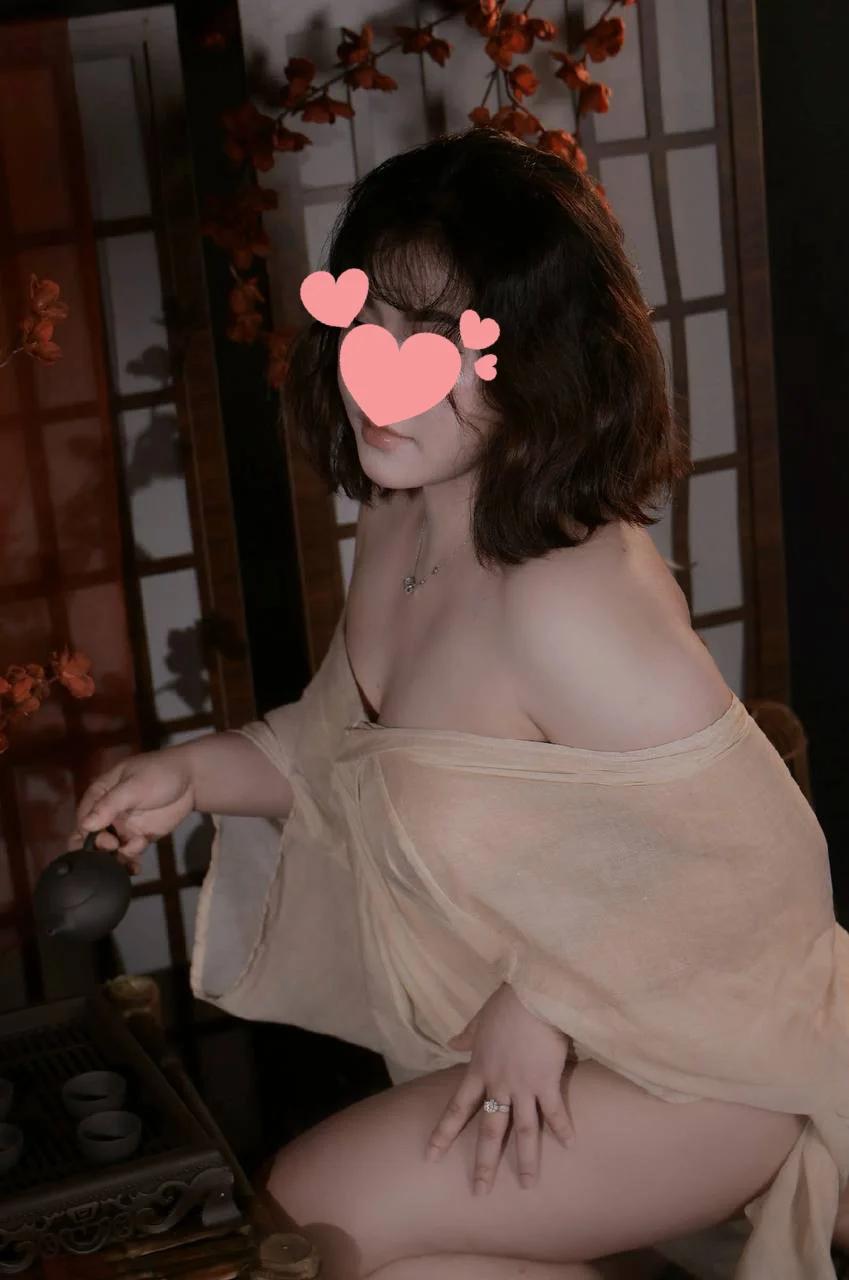 BÉ SU MÚP 2k6 LỒN NƯỚC BON BON LUÔN AE