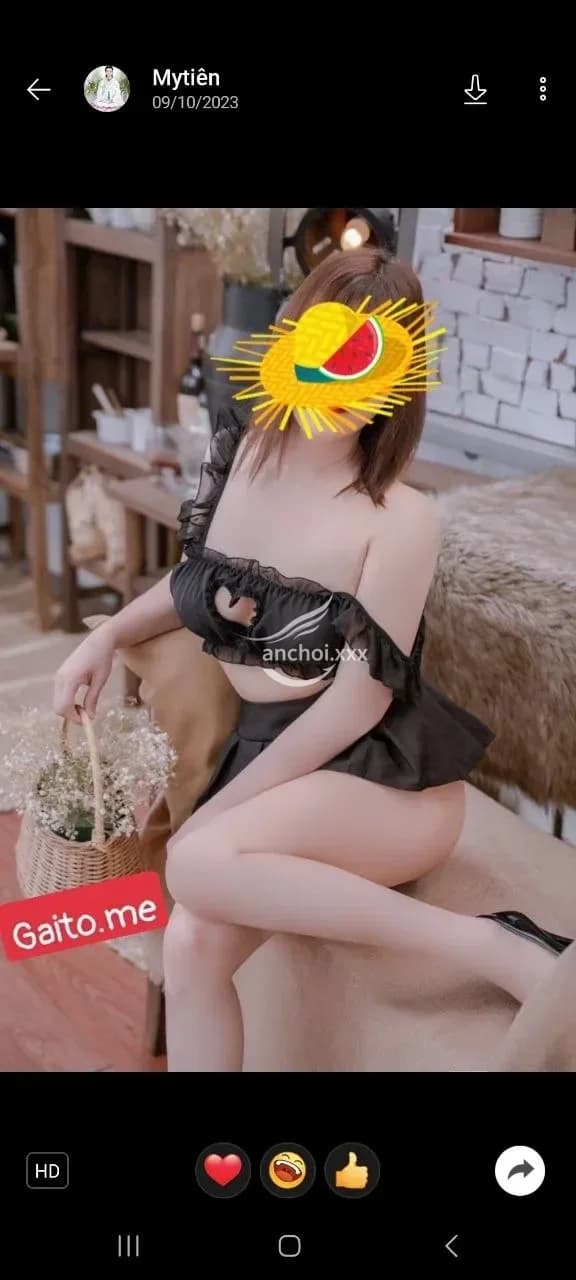 Thủy Tiên em gái miền tây xinh xắn chiều khách 