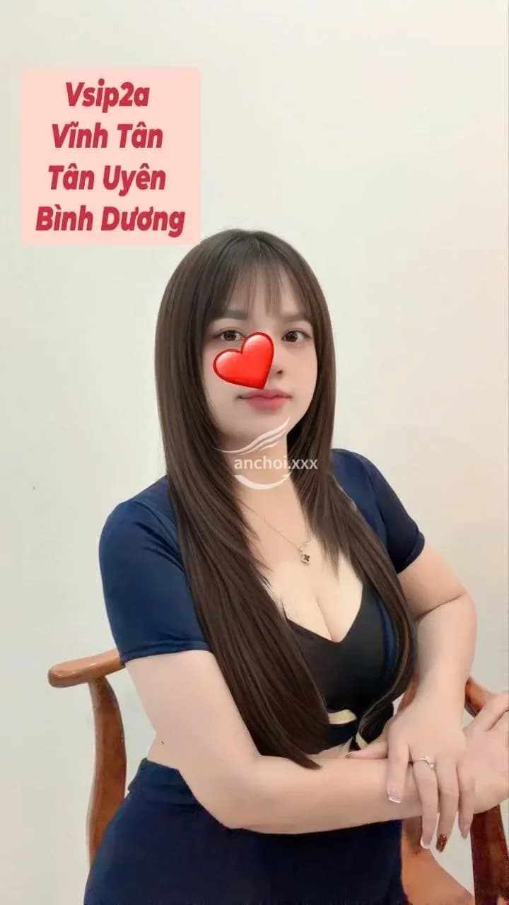 Bích Phương _ Gái xinh chiều khách