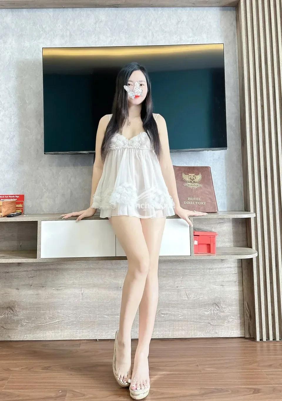 KHẢ VY_XINH DÂM CAO CÂP PHỤC VỤ VUI VẺ