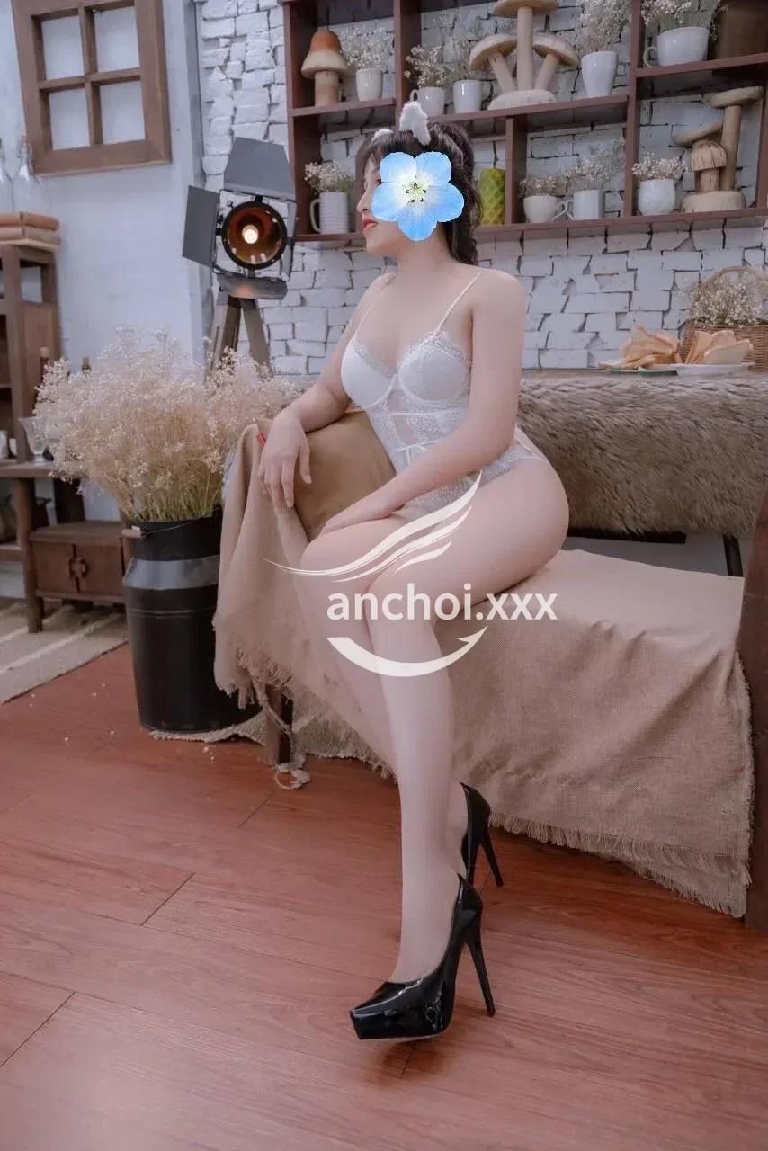 HỒNG TRANG EM GÁI CAO RÁO VÚ TO XINH XẮN VUI VẺ