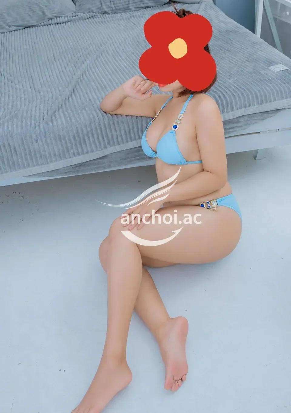Ngọc múp, dâm, nhiệt tình 