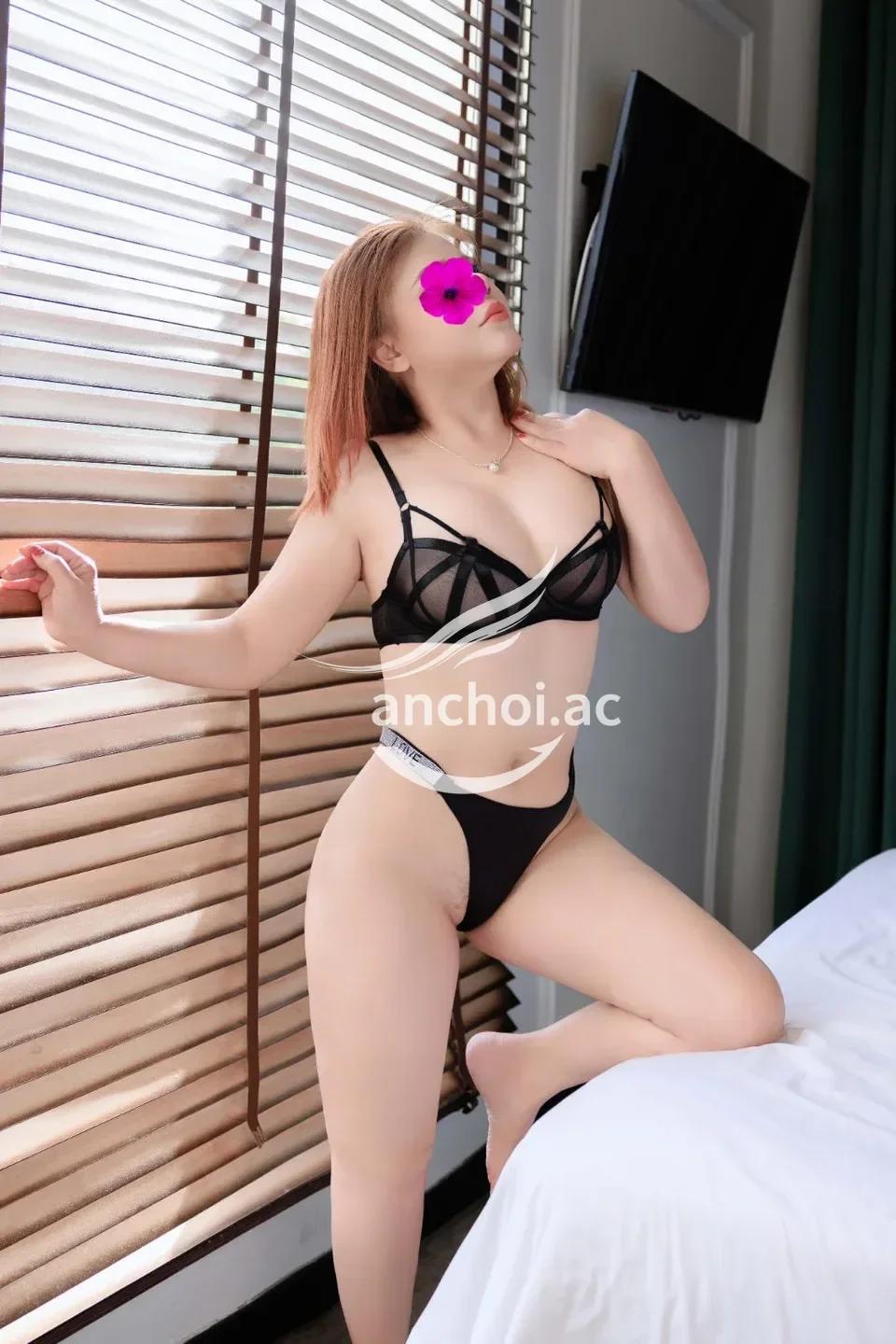 GÁI XINH PHƯƠNG NGUYỄN _ LÀM TÌNH BAO PHÊ _ BODDY GỢI CẢM _ GIÁ HỢP LÝ.