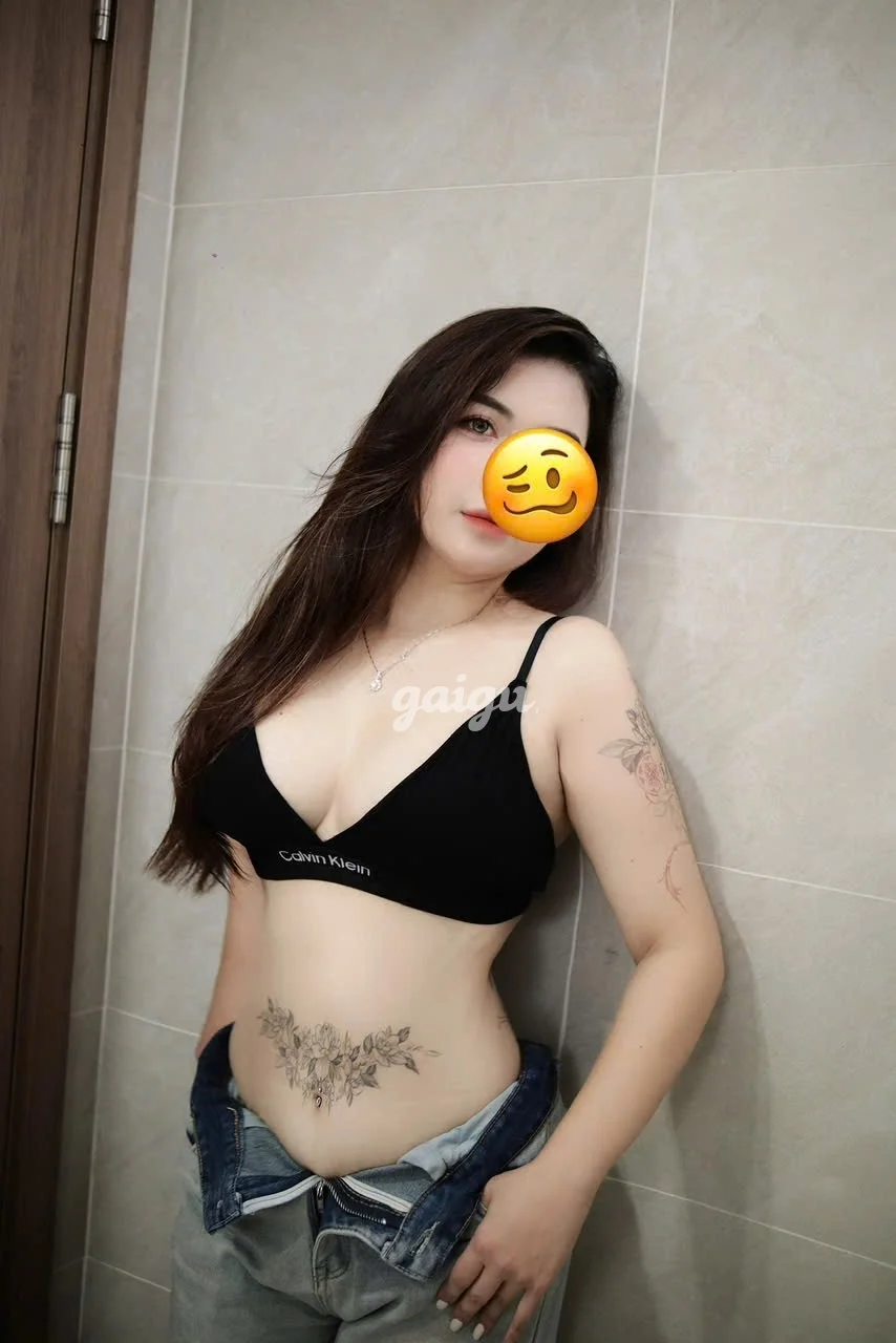 [ SIÊU DÂM ] NGỌC VI - MASSAGE - MÔNG VÚ TO - DOGY SƯỚNG TÊ [33622]