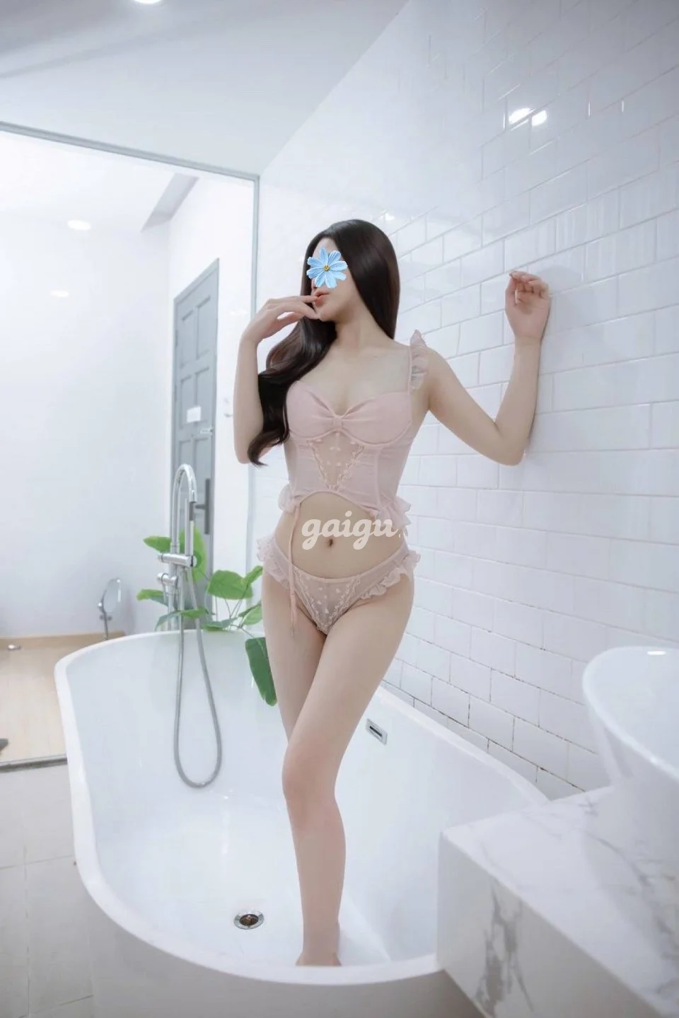 Thuý Hà - Xinh Ngon Trẻ Trung - Làm Tình Điêu Luyện [33704]