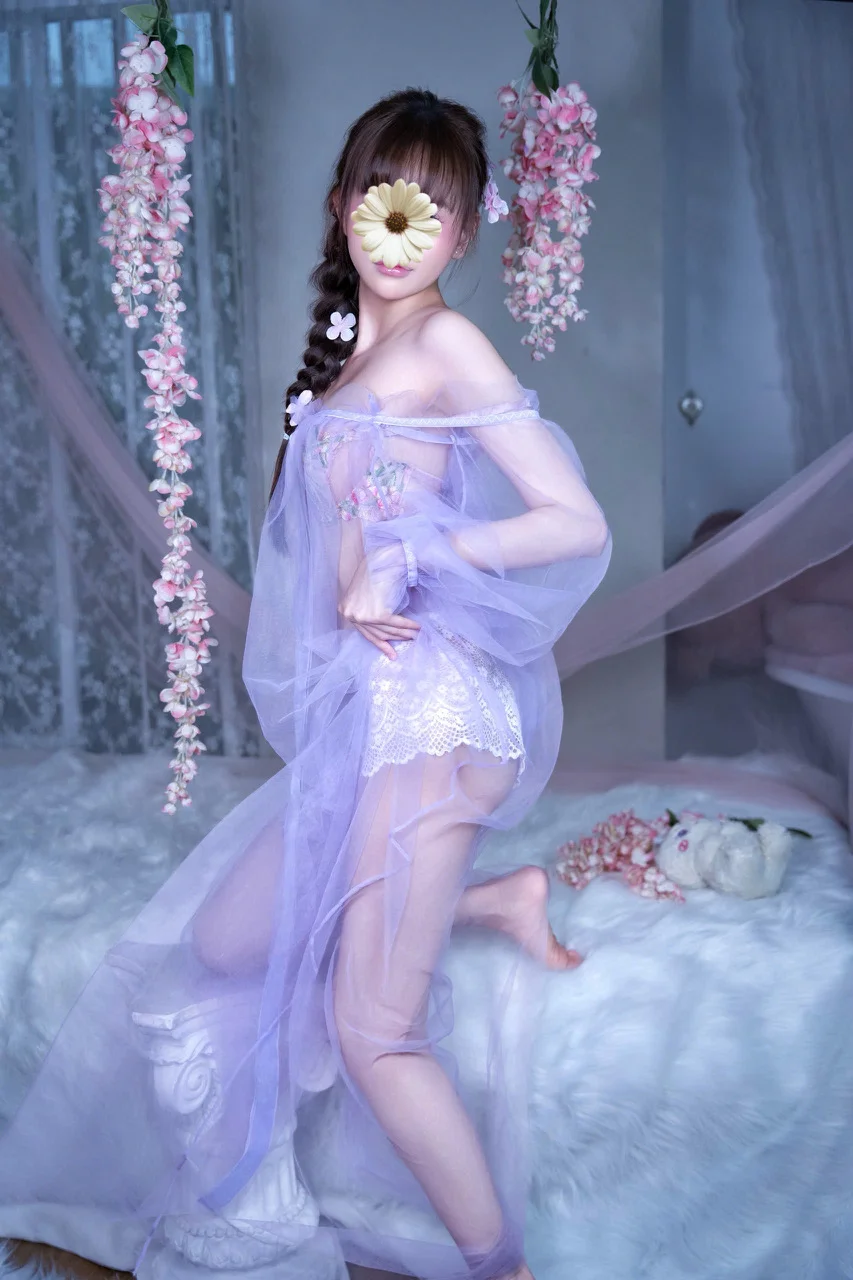 BẢO NGỌC- EM GÁI NON TƠ MỚI LỚN LẦN ĐẦU ĐI LÀM 